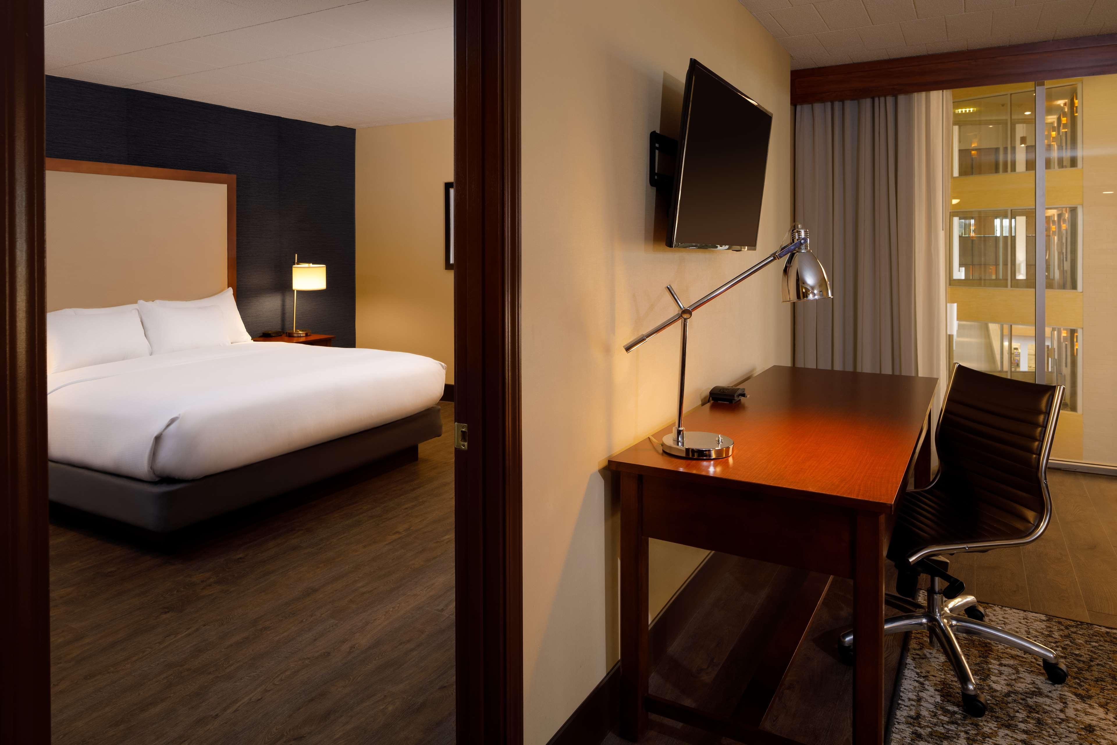 Doubletree By Hilton Pittsburgh - Cranberry