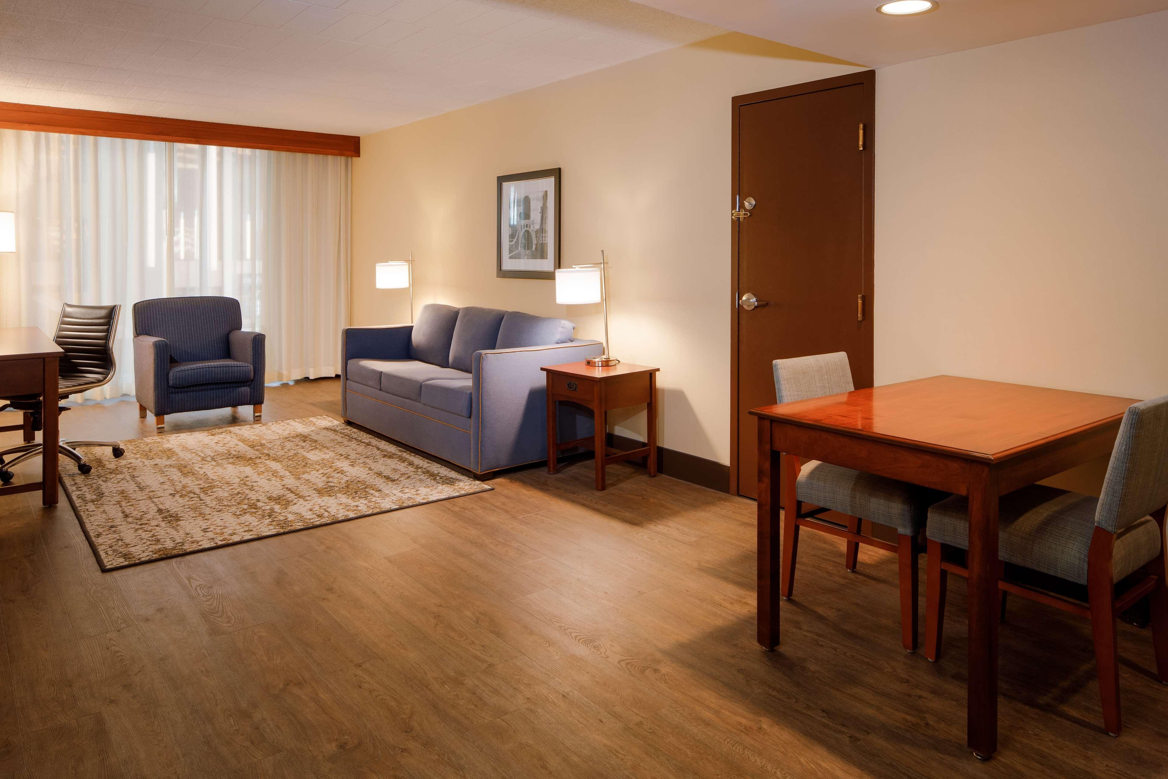 Doubletree By Hilton Pittsburgh - Cranberry Hotel 4*