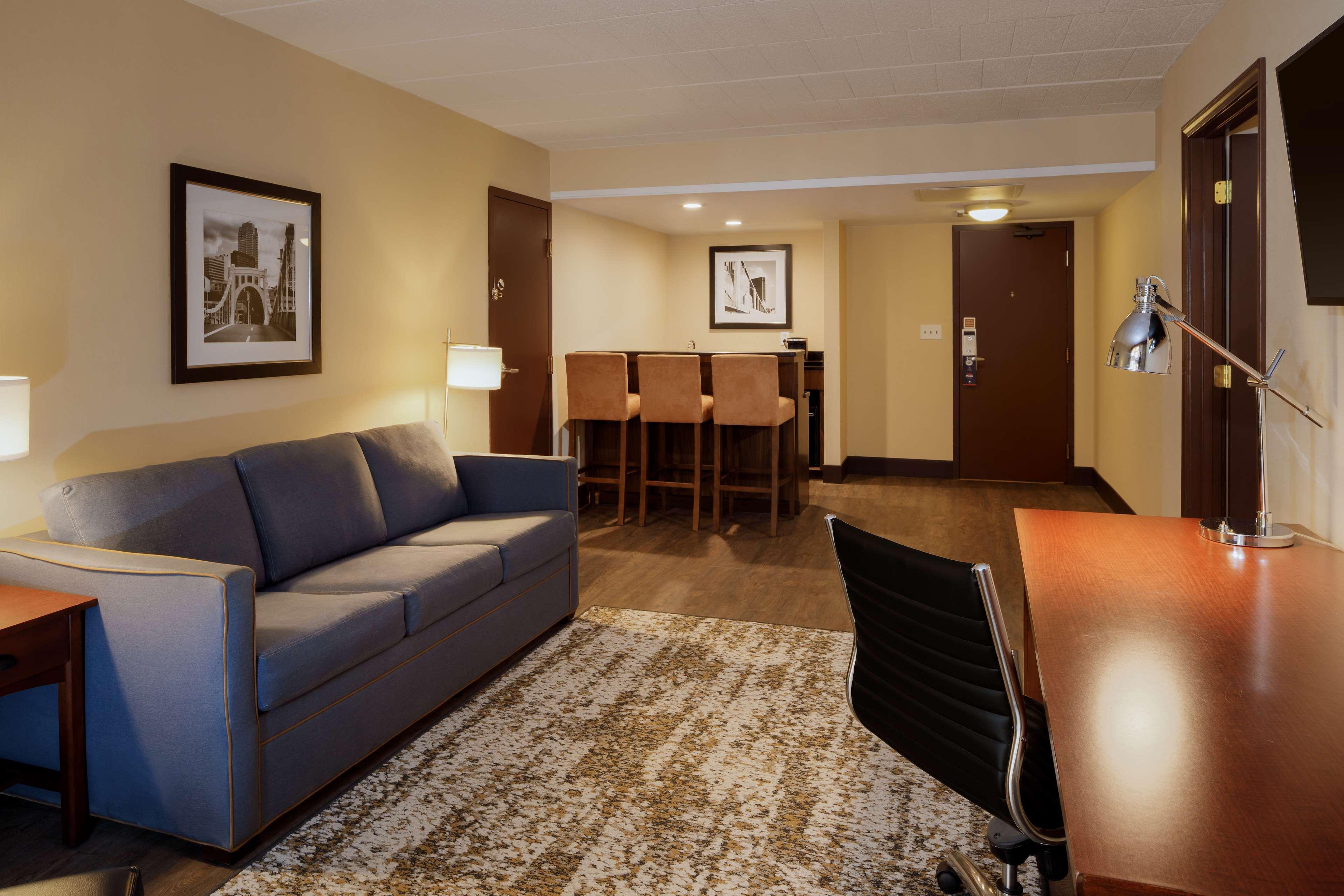 Doubletree By Hilton Pittsburgh - Cranberry Hotel