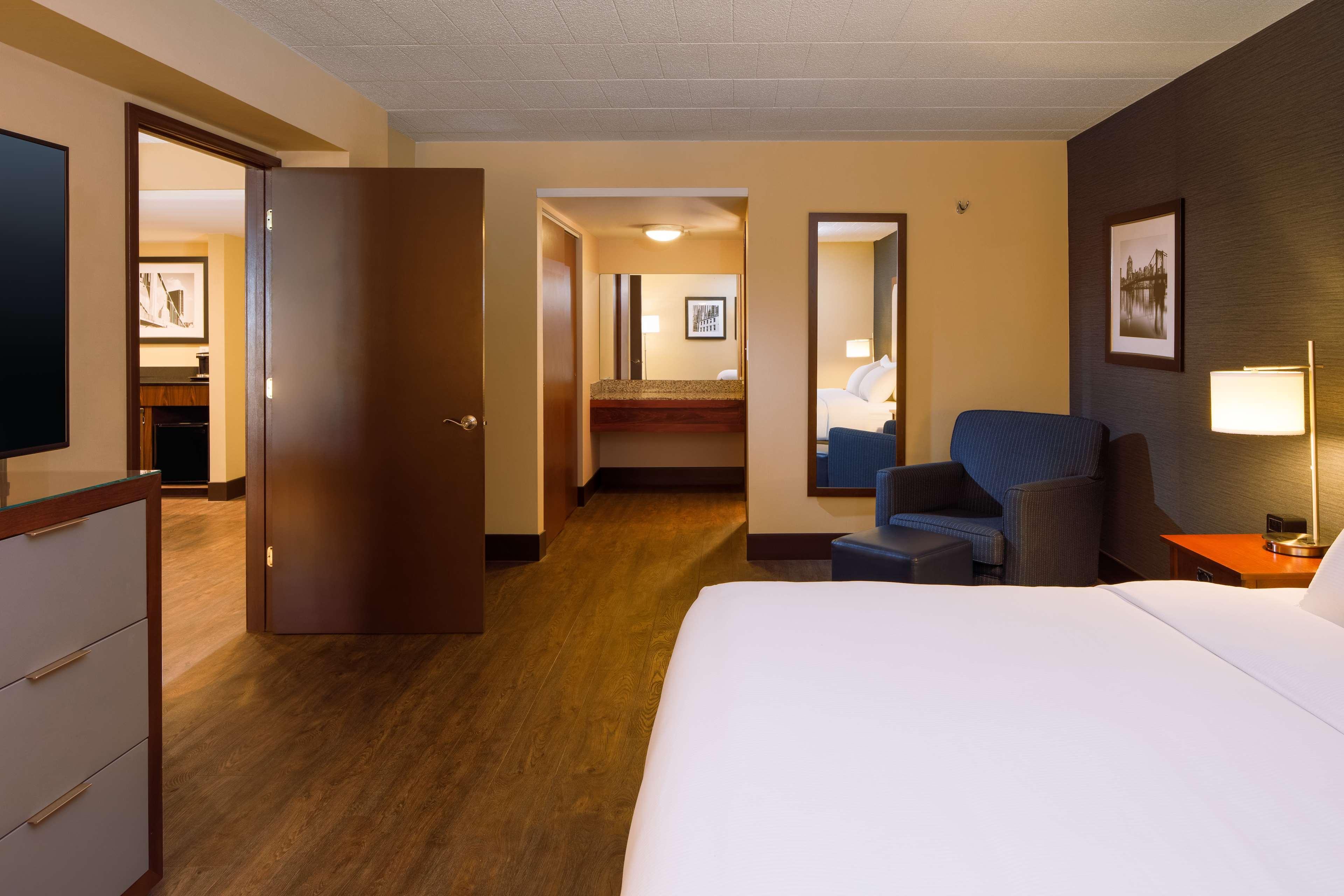 Doubletree By Hilton Pittsburgh - Cranberry Hotel