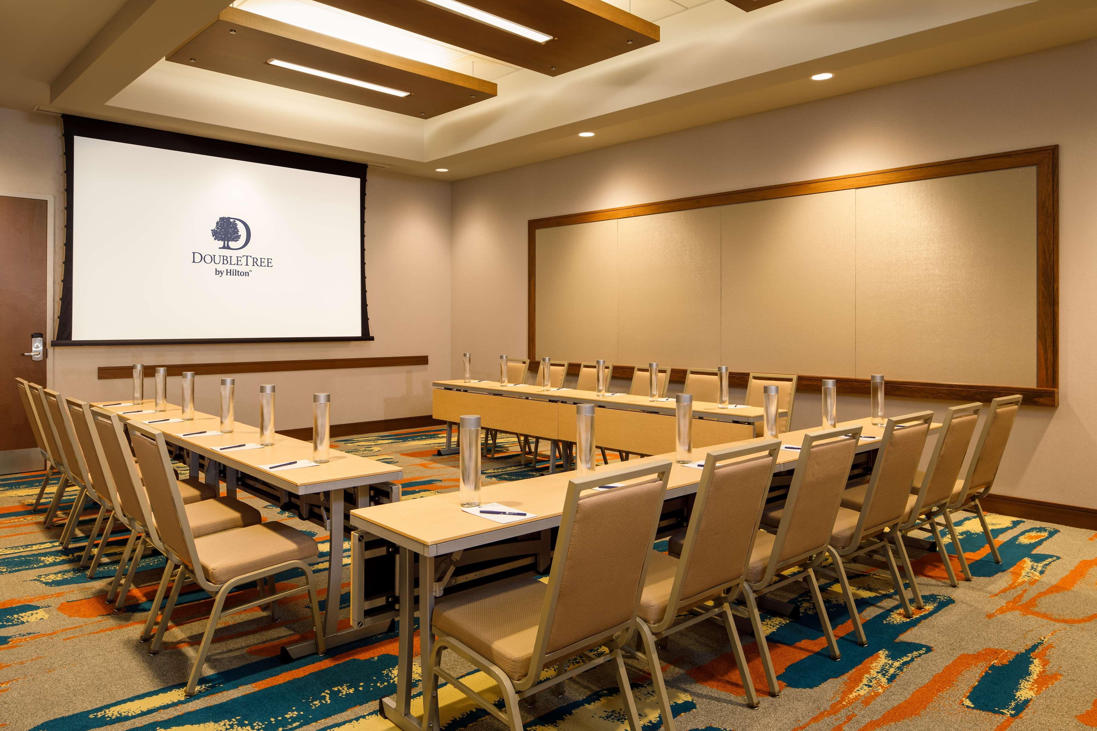 Doubletree By Hilton Pittsburgh - Cranberry Hotel