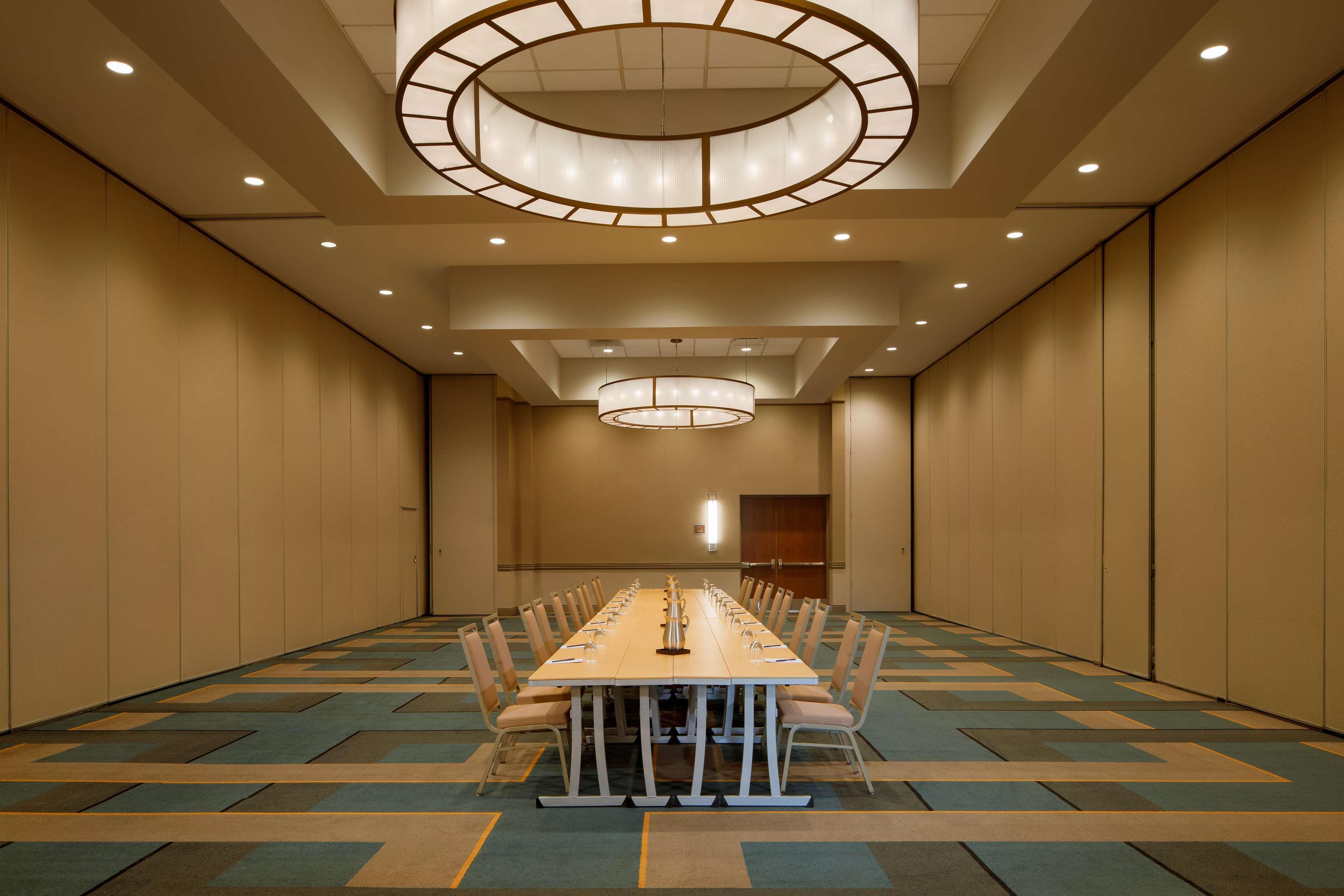 Doubletree By Hilton Pittsburgh - Cranberry 4*