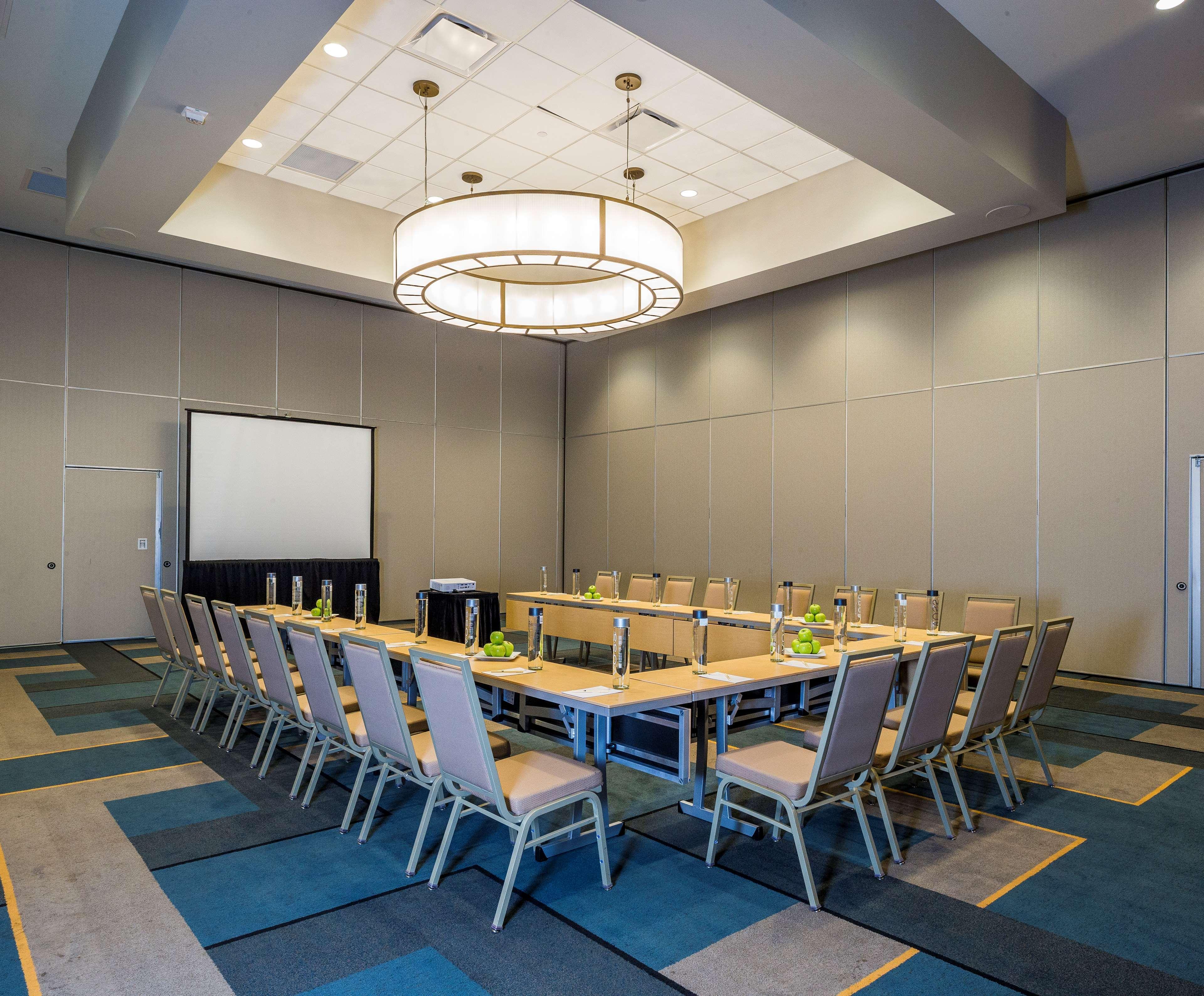 Doubletree By Hilton Pittsburgh - Cranberry Hotel 4*