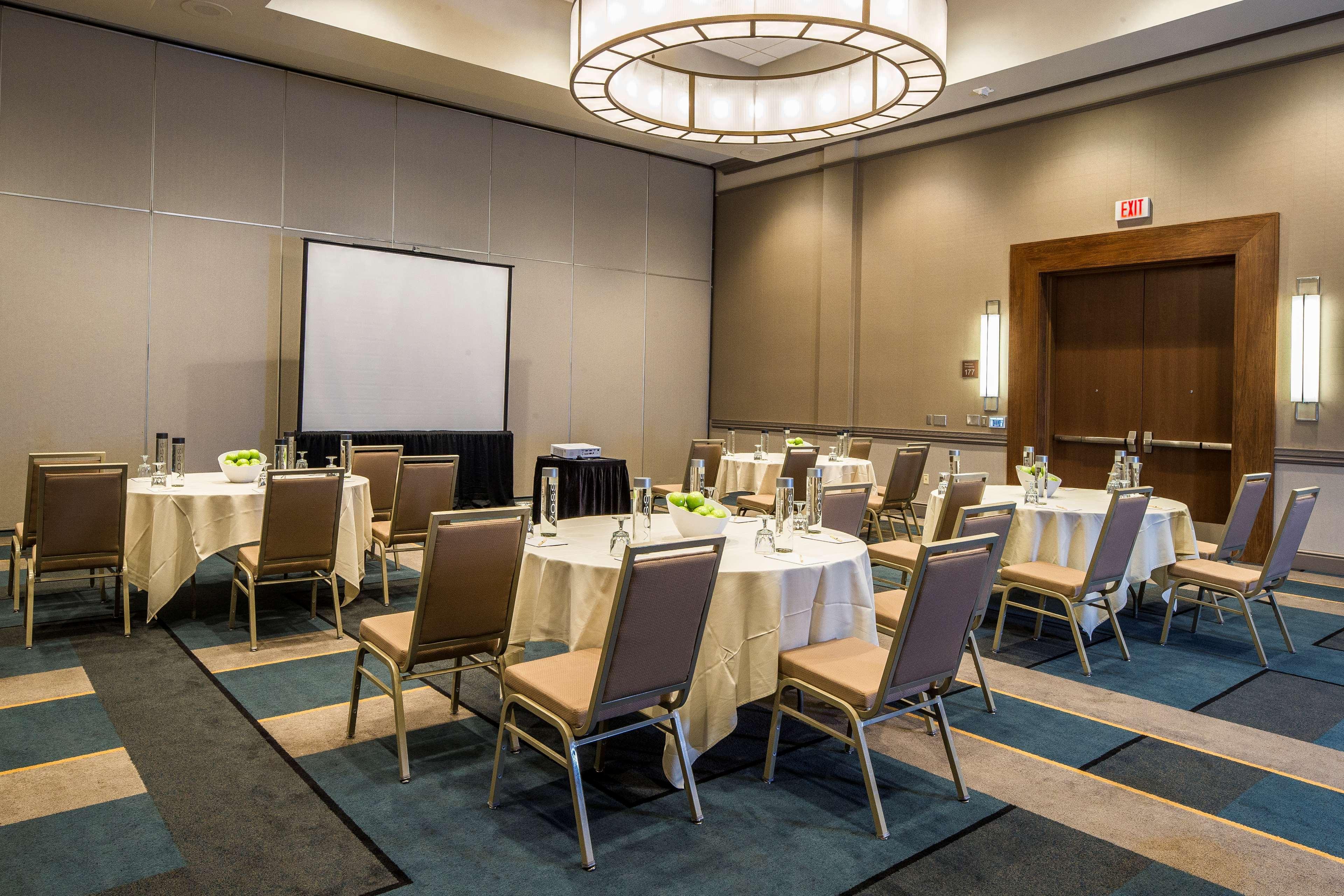 Doubletree By Hilton Pittsburgh - Cranberry Hotel 4*